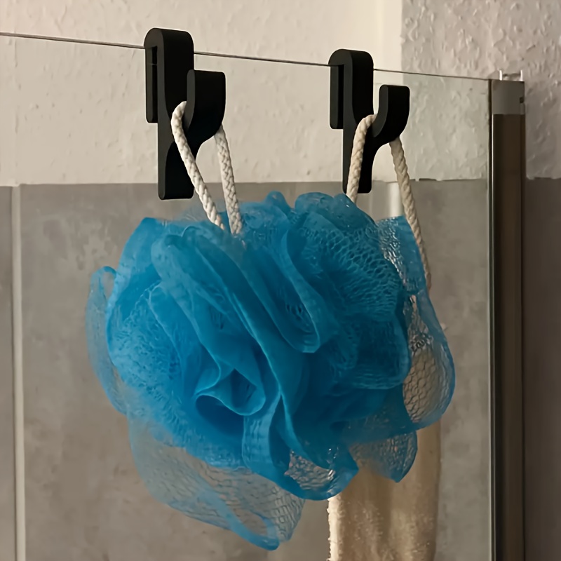 Home Essentials Bathroom Accessories - Set mit 2 weißen/schwarzen Duschhaken für